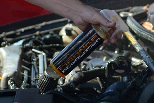 How to Clean An Engine using a Degreaser How to Clean An Engine using a Degreaser
