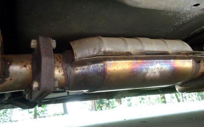 How to Clean a Catalytic Converter?