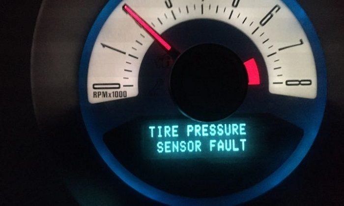 Tire Pressure Sensor Fault (Symptoms & How to Reset)