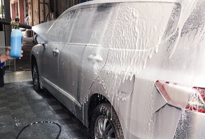 Foam Cannon vs. Foam Gun Foam Cannon vs. Foam Gun