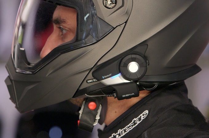 7 Best Motorcycle Helmet Speakers of 2020 - CarCareTotal