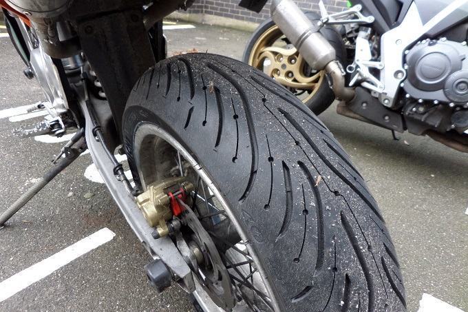 7 Best Motorcycle Tires of 2022: Reviews, Buying Guide and FAQs