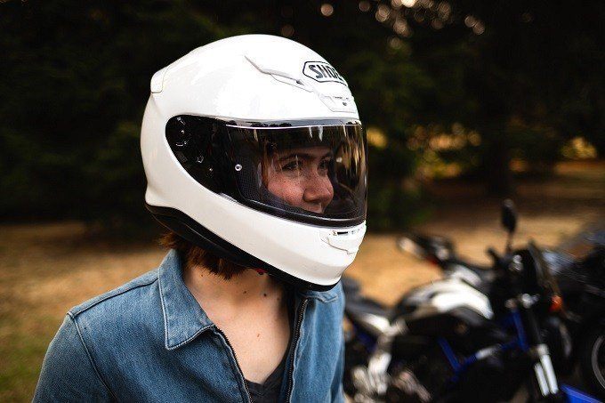 Top 5 Quietest Motorcycle Helmets of 2022 by Editors