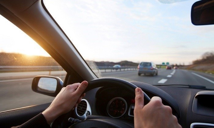 8 Reasons Your Car Shaking While Driving and 4 Solutions