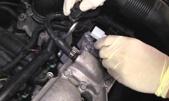How To Replace A Bad Camshaft Position Sensor