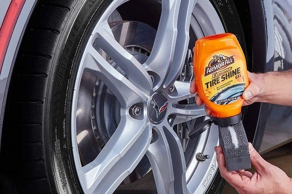 How To Apply Tire Shine